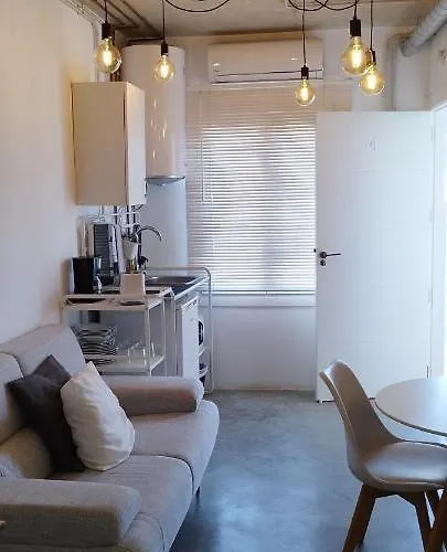 Corredera Travel 4 *