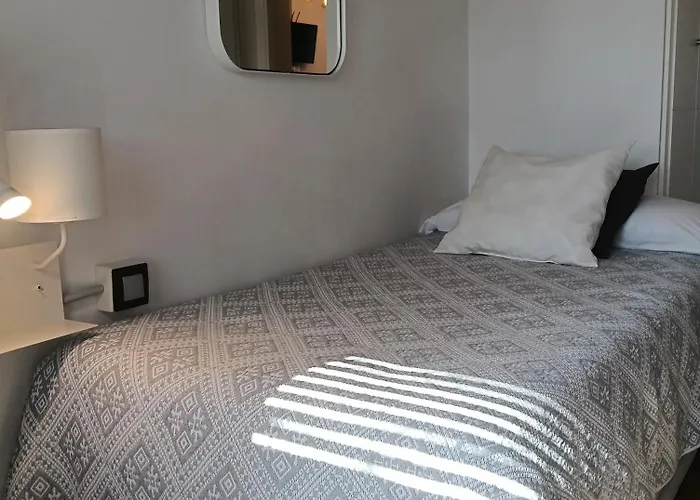 Corredera Travel 4 * 科爾多瓦